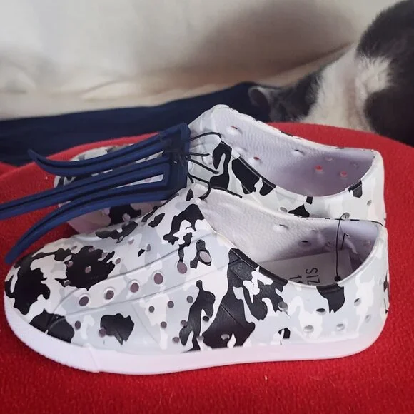 DSG Youth White Gray and Black Camo Non Marking Sole EVA Slip On Shoes Size 11K - Picture 10 of 16